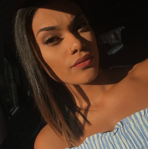 Meet your Posher, Danielle - Picture 1 of 1